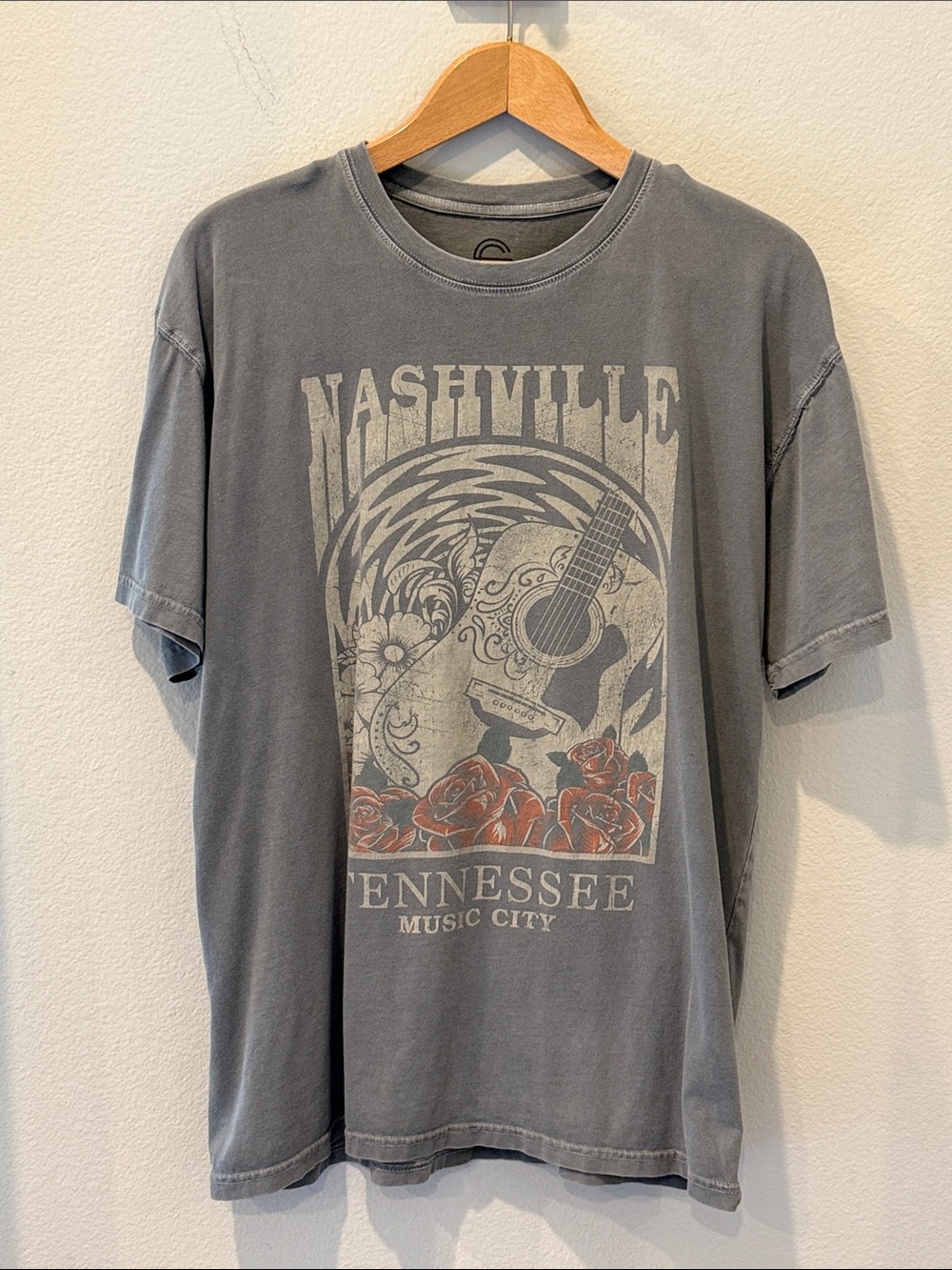 Nashville Tennessee Graphic Tee - Acid Gray Size Large